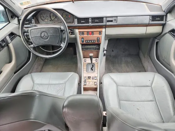 1990 Mercedes-Benz 300 Series 300E