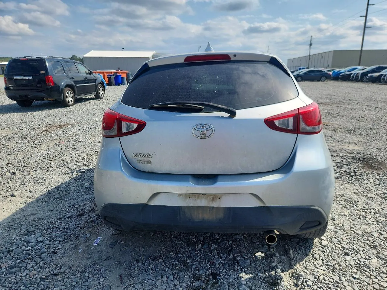 2020 Toyota Yaris Hatchback LE