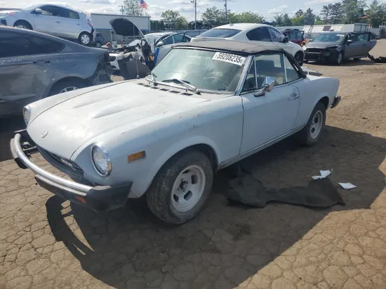 1978 FIAT 124 Spider