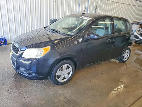 2010 Chevrolet Aveo LT w/1LT