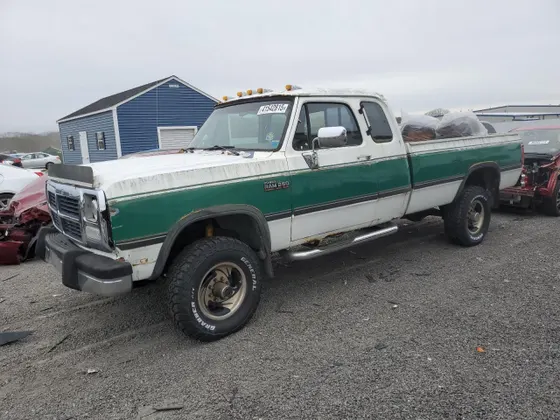 1992 Dodge D250 & W250 W200