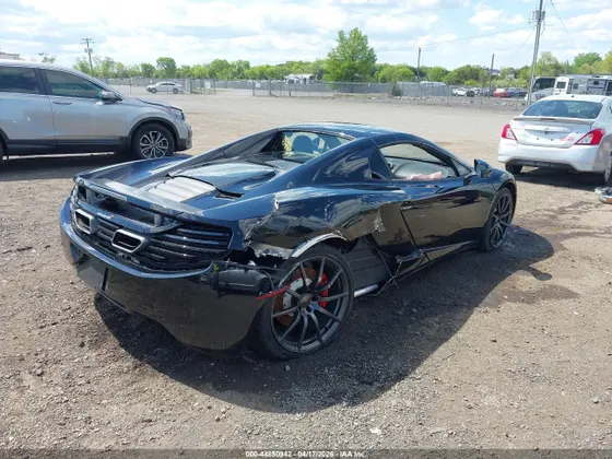 2014 McLaren MP4-12C