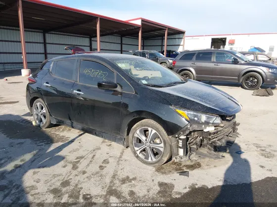 2021 Nissan LEAF SV