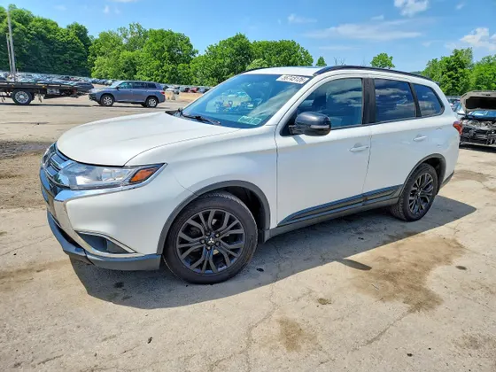 2018 Mitsubishi Outlander ES