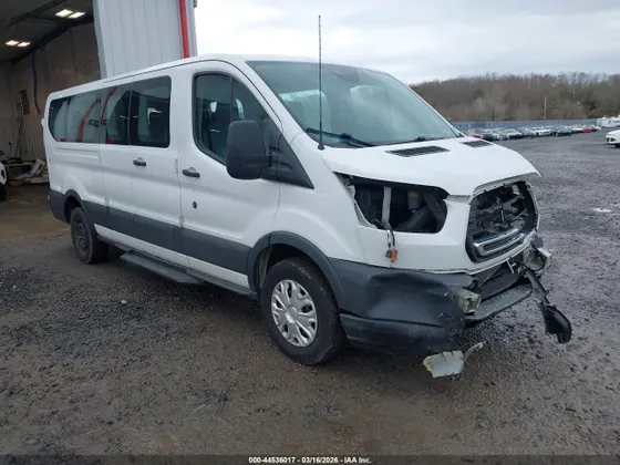 2016 Ford Transit Wagon XLT