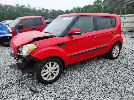2013 Kia Soul +