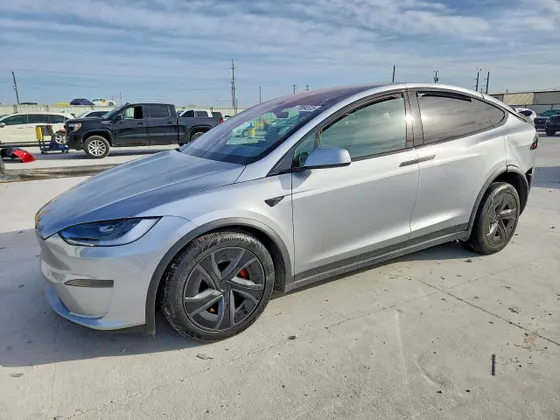 2026 Tesla Model X Plaid