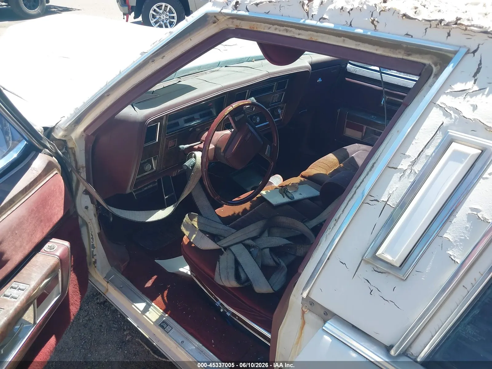 1984 Oldsmobile 98 REGENCY BROUGHAM