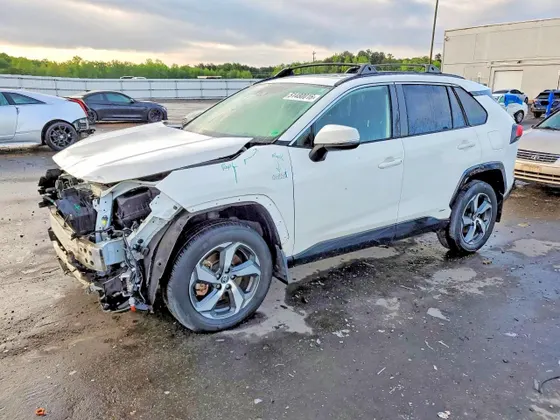 2021 Toyota RAV4 Prime SE