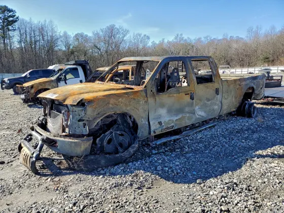 2005 Ford Super Duty F-350 DRW XL
