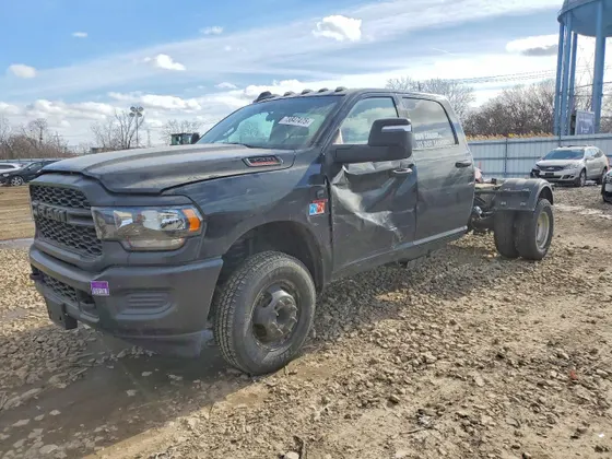2023 Ram 3500 Chassis Cab Tradesman