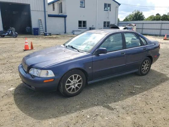 2003 Volvo S40 1.9T