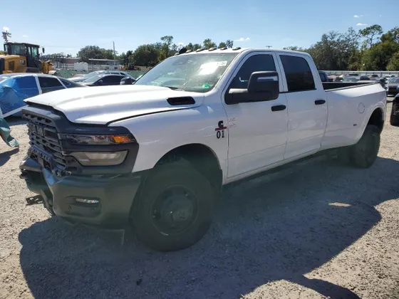 2025 Ram 3500 Tradesman