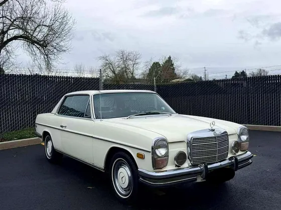 1972 Mercedes-Benz 250 250C