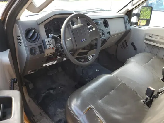 2009 Ford F-550 SUPER DUTY