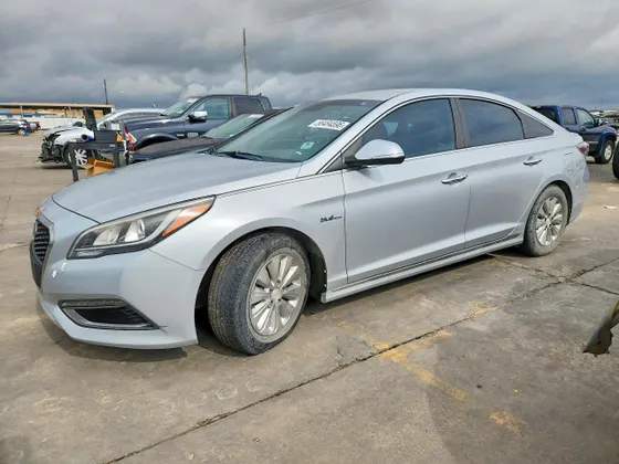 2017 Hyundai Sonata Hybrid SE