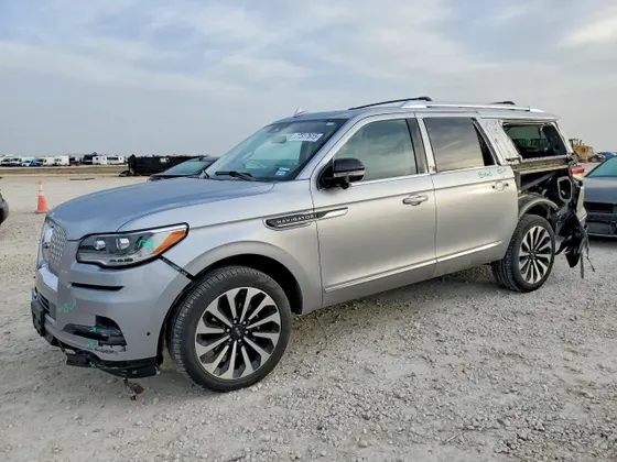 2024 Lincoln Navigator L Reserve