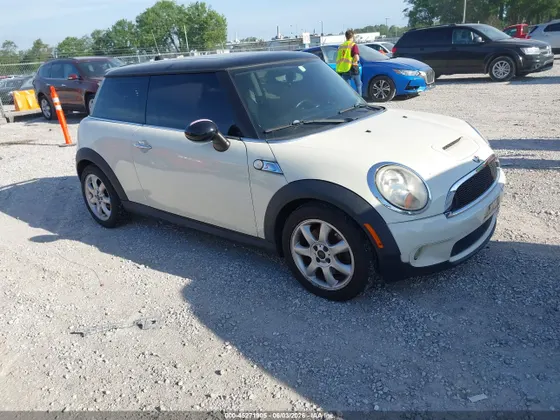2010 MINI Cooper Hardtop S