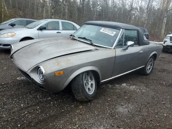 1980 FIAT 124 Spider