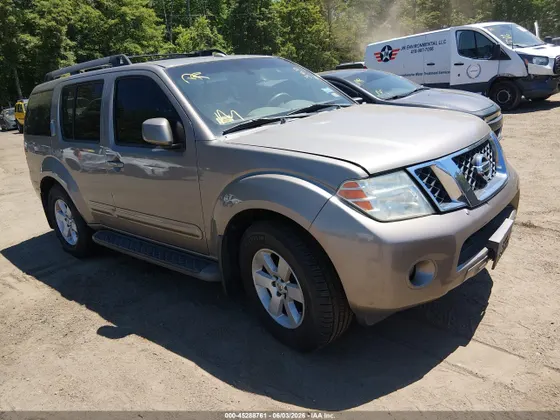 2008 Nissan Pathfinder SE