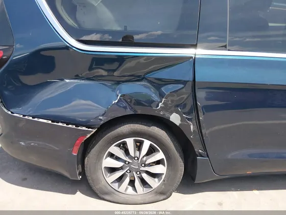 2021 Chrysler Pacifica Hybrid Touring L