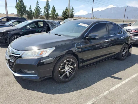 2014 Honda Accord Plug-in Hybrid PLUG-IN HYBRID