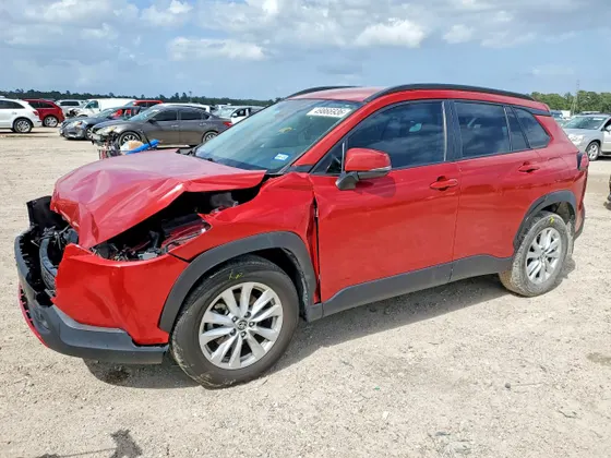 2022 Toyota Corolla Cross LE