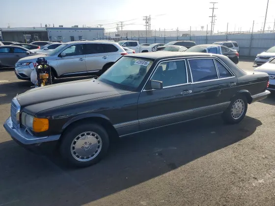 1989 Mercedes-Benz 420 Series 420SEL