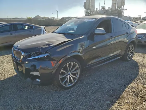 2017 BMW X4 M40i