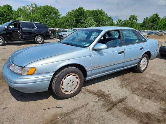 1993 Ford Taurus GL