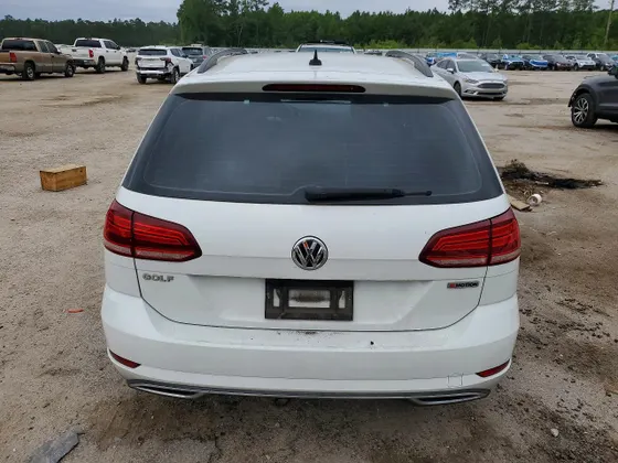 2019 Volkswagen Golf SportWagen S