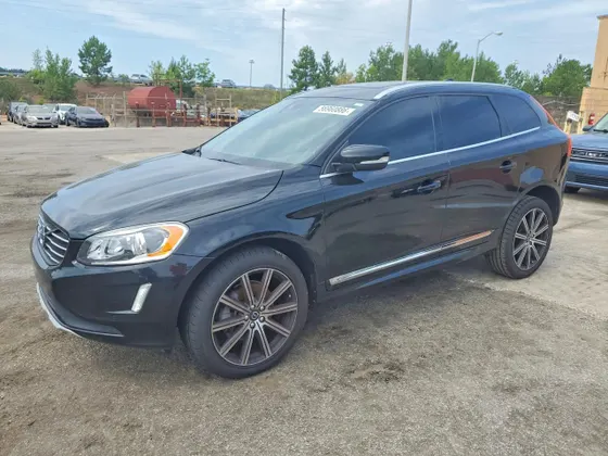2016 Volvo XC60 T5 Drive-E Premier