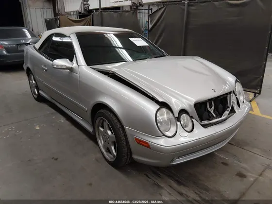 2003 Mercedes-Benz CLK-Class 4.3L