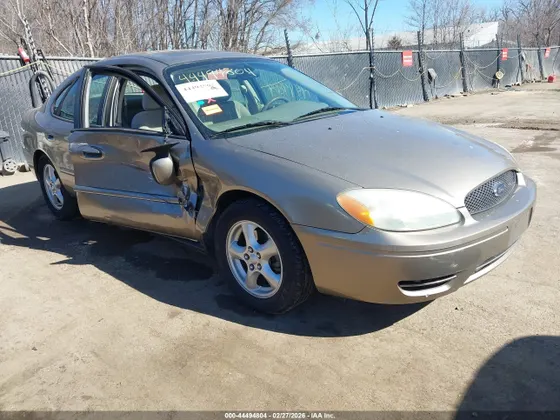 2004 Ford Taurus SES