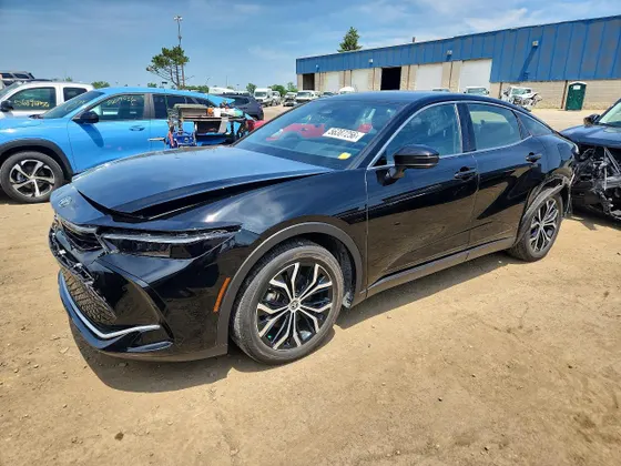 2023 Toyota Crown XLE