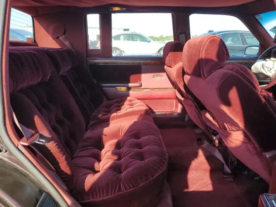 1990 Chrysler New Yorker FIFTH AVENUE