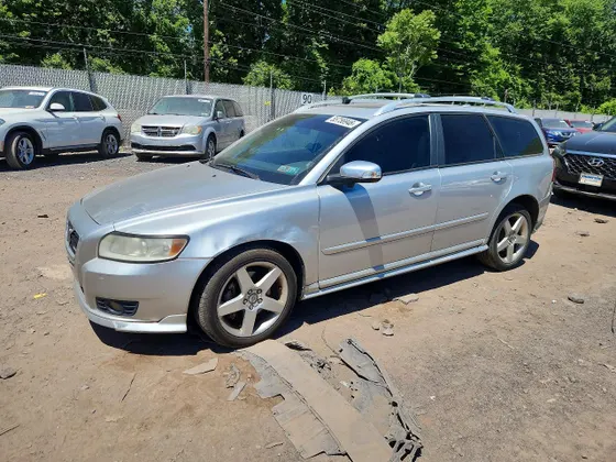 2009 Volvo V50 2.5T R-Design