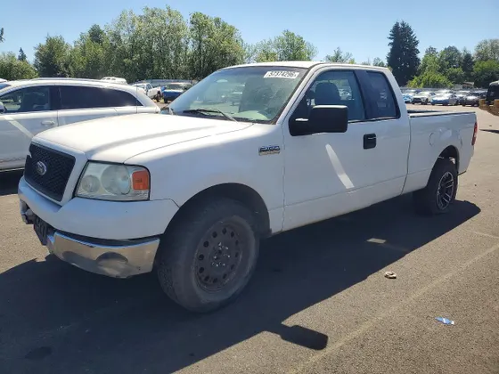2004 Ford F-150 XL