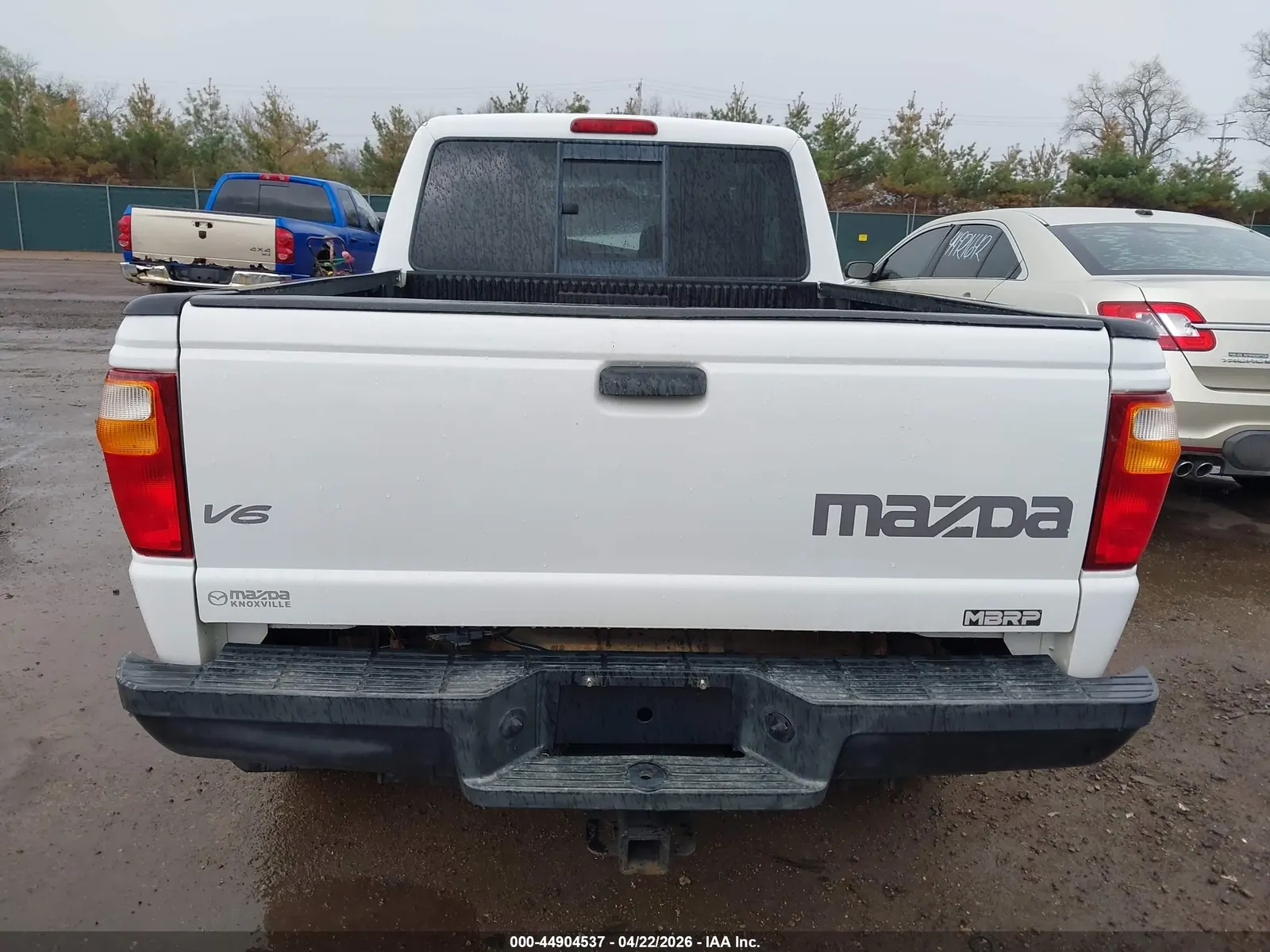 2004 Mazda B-Series 4WD Truck SE
