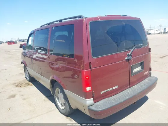 2004 GMC Safari Passenger