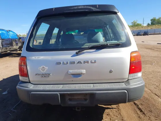 2000 Subaru Forester L