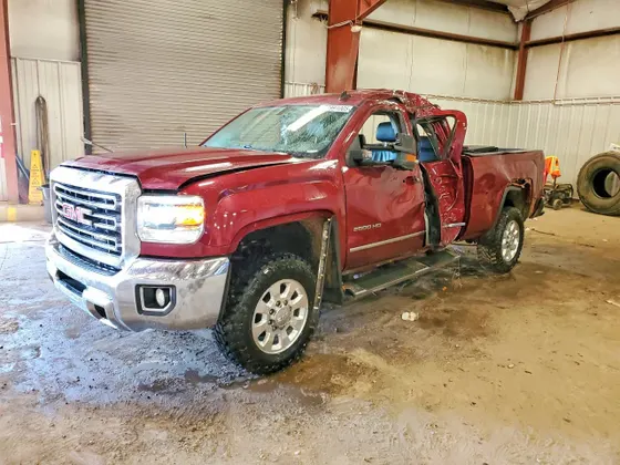 2015 GMC Sierra 2500HD available WiFi SLT