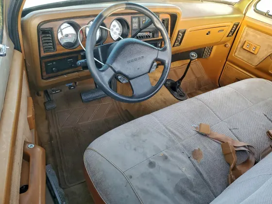 1992 Dodge D250 & W250 W200