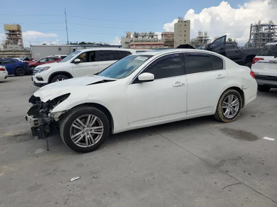 2012 INFINITI G37 Sedan x