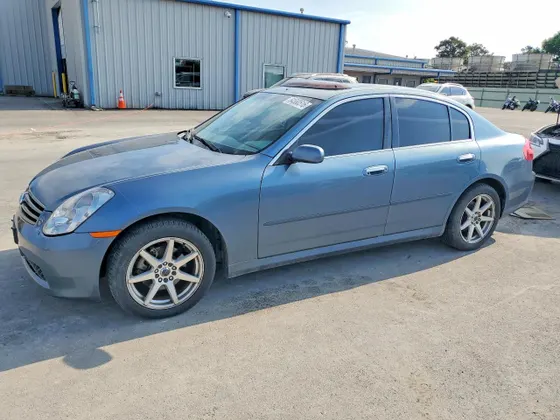 2005 INFINITI G35 Sedan G35