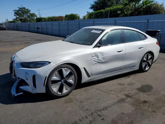 2023 BMW i4 eDrive40