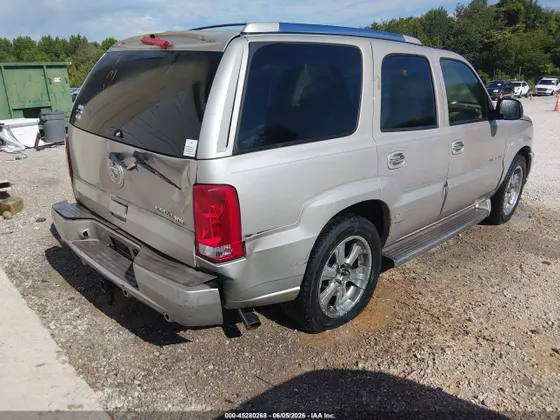 2005 Cadillac Escalade STANDARD