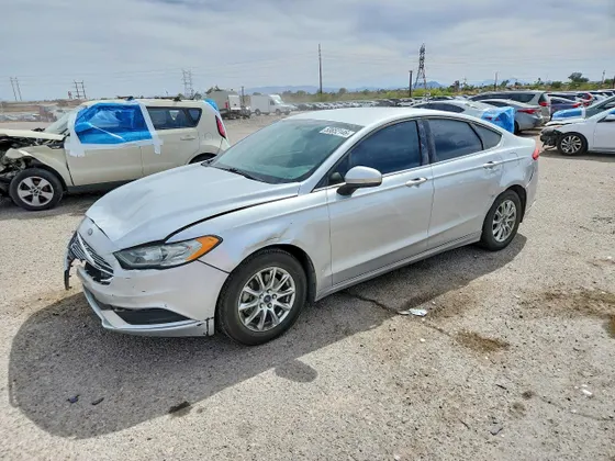 2017 Ford Fusion S