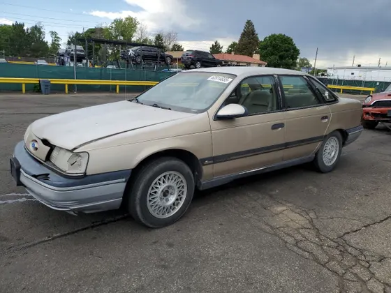 1989 Ford Taurus GL