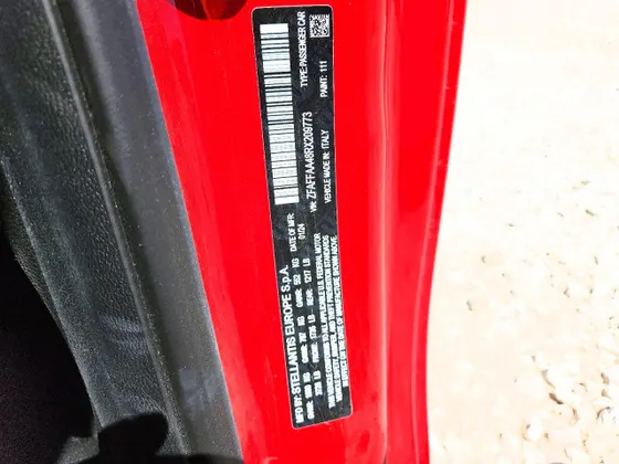 2024 FIAT 500e INSPI(RED)